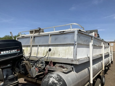 USED 1979 CREST 29-22