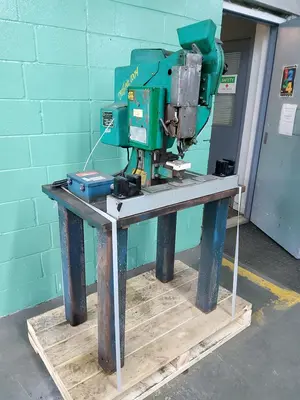 Used MILFORD S-63 Riveters CA | B & B RIVET MACHINE #1364726