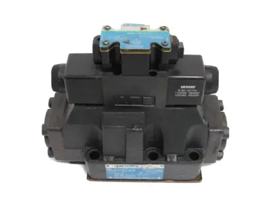 NEW VICKERS 02-128032 SOLENOID VALVE DG5S-8-2N-T-M-FTWL-B5-30 DG4V3S6NMFTWLB560