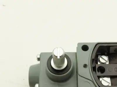 Allen Bradley 802T-ATP Oiltight Limit Switch Enclosure Lever Type Operator Head