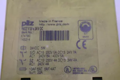 PILZ SAFETY RELAY 474790 PNOZ V 30S 24 V DC  PNOZV30S24VDC STOCK K-3831