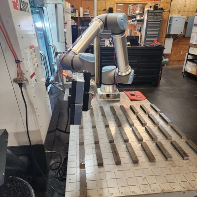 Used 2022 VERSABUILT CNC MILL AUTOMATION Robots Illinois US | Revelation Machinery #1271565
