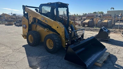 USED 2025 Caterpillar 270