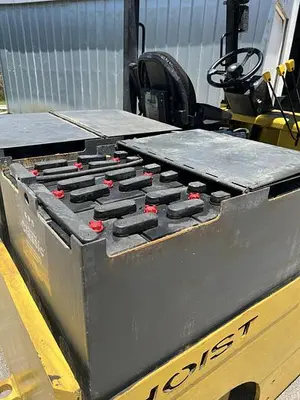 USED 1997 HOIST FKE 6 ELECTRIC FORKLIFT