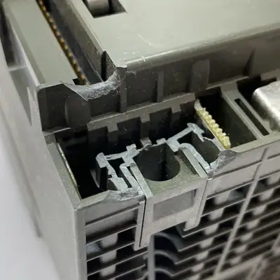 USED SIEMENS CPU SIMATIC S7-300 CHIPPED / DAMAGED