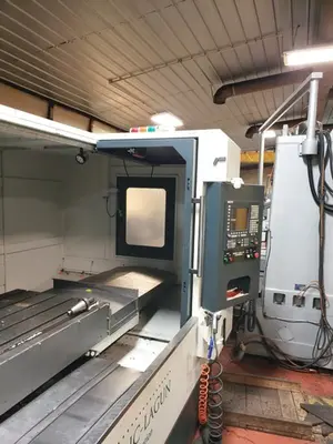 USED 2018 REPUBLIC-LAGUN VMC