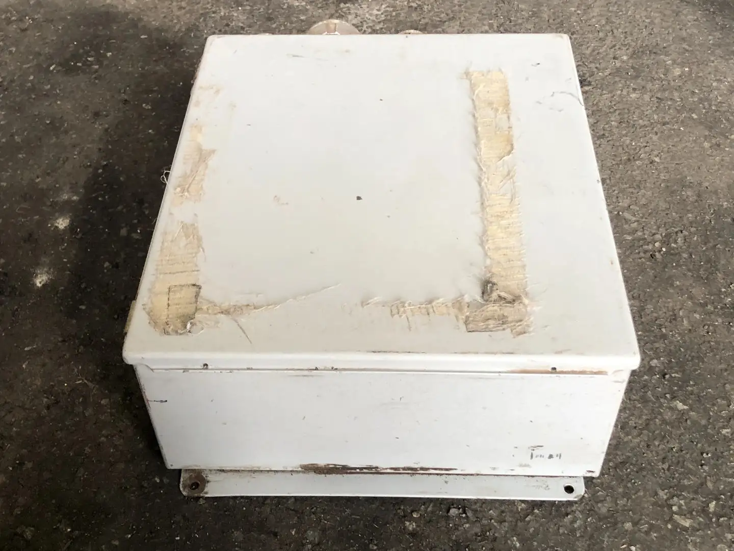 Electrical Enclosure  20"x15"x6" w/ Terminals and Wiring