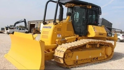 USED 2025 Komatsu D71EX-24