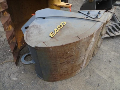New | in-Stock ESCO KOBELCO SK150 / SK160 /SK170 / ED180 / ED190 / ED1 Multipurpose Buckets New York US | Abele Tractor #1343105