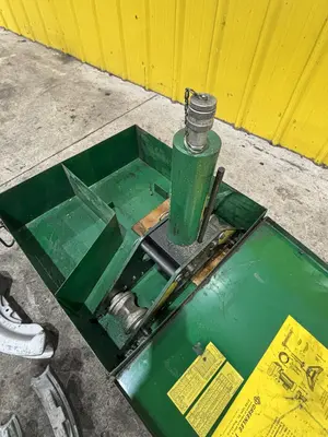 1/2" THRU 2" GREENLEE MODEL 880 HYDRAULIC PIPE & CONDUIT BENDER: YOBRO #24035