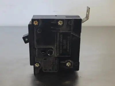USED CUTLER-HAMMER BA135