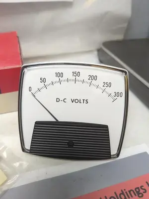 New | in-Stock MODUTEC 0-300V DC Voltmeters Ohio US | Surplus Asset Holdings #1227816