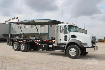 New | in-Stock 2026 MACK GRANITE 64BR Rolloff Trucks Texas US | Roll Off Truck World #1491889