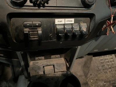 USED 2011 FORD F-550