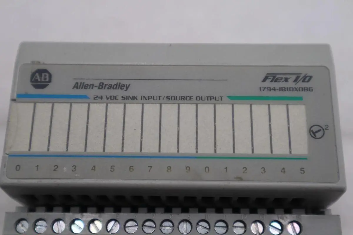 ALLEN BRADLEY 1794-IB10X0B6 24 VDC SINK INPUT/SOURCE OUTPUT STOCK #L-419