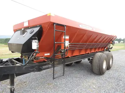 Used 2025 PEQUEA SP550 Manure Spreaders Pennsylvania US | Zimmerman Farm Service #1409882