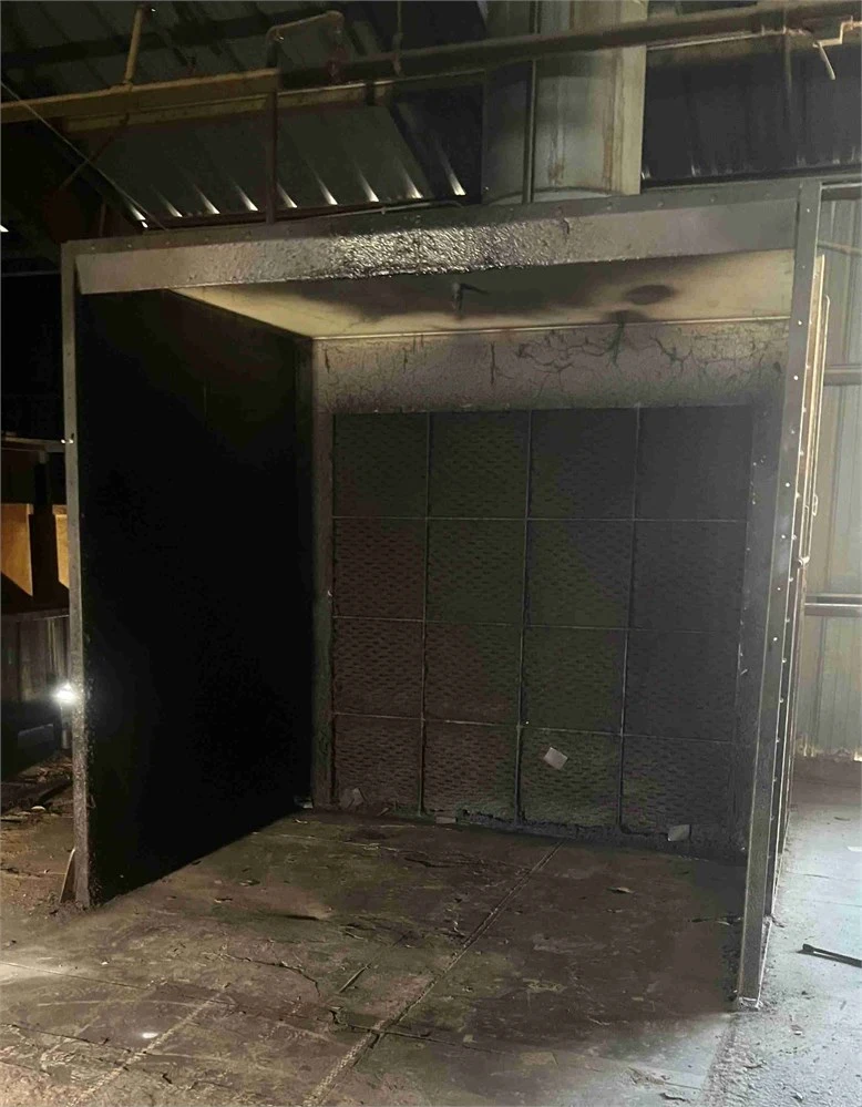 Used _UNKNOWN_ _UNKNOWN_ Paint Booths California US | MachineryMax #1321436