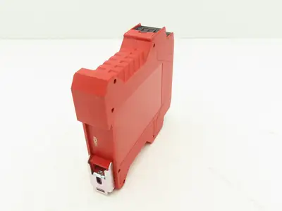 Allen Bradley 440R-N23132 Guardmaster Safety Relay Module 24V