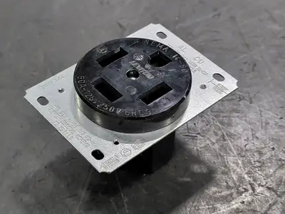 NEW LEVITON 9460