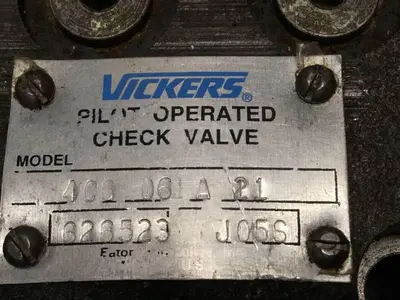 USED VICKERS 4CG061A21