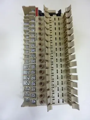 USED OMRON P7TF-IS16-KU