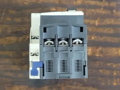 Used TELEMECANIQUE GV2ME14 Switchgears British Columbia CA | Lenmark #242055