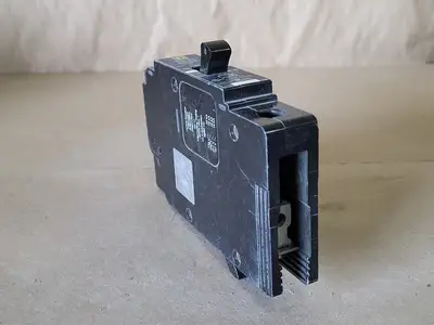 USED SQUARE D EDB16015