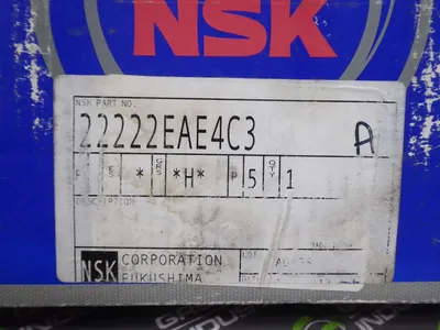 NSK 22222EAE4C3 Spherical Roller Bearing 110x200x53 Straight Bore New NIB