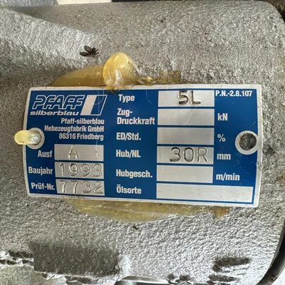USED PFAFF 5-L