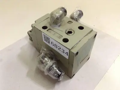 USED YUKEN DCT-03-2B2-R-4107