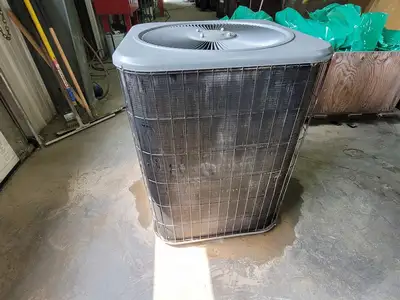 USED LENNOX 10ACC-048-230-04