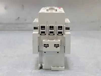 USED ALLEN-BRADLEY 100-C30