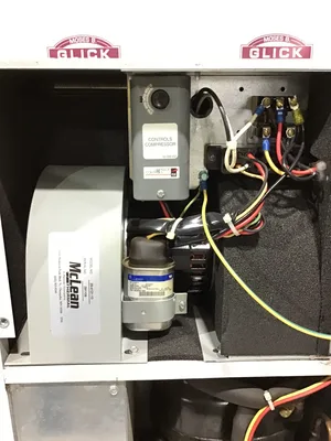 McLean CR29-0416-G002 Electronic Enclosure Air Conditioner 1PH 3500/4000BTU