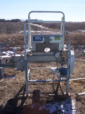 Used _UNKNOWN_ _UNKNOWN_ Tote Dumper Minnesota US | A&I Equipment #1317903