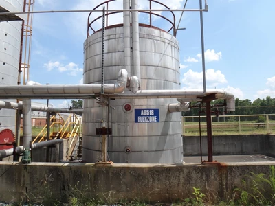 12,700 gallon steel tank