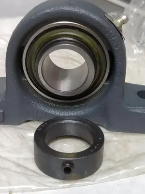 New | in-Stock FEDERAL-MOGUL PWG-1-3/16-RSM Bearings | Surplus Asset Holdings #1199084