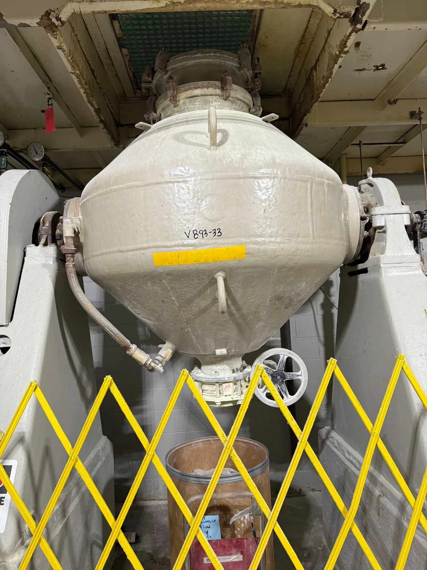 21 Cubic Foot TeflonLined Double Cone Dryer/Blender