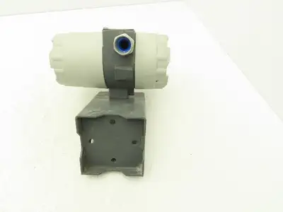 344BNNN11G XTC Temperature Transmitter 100-300°F With Bracket Haz Loc XP