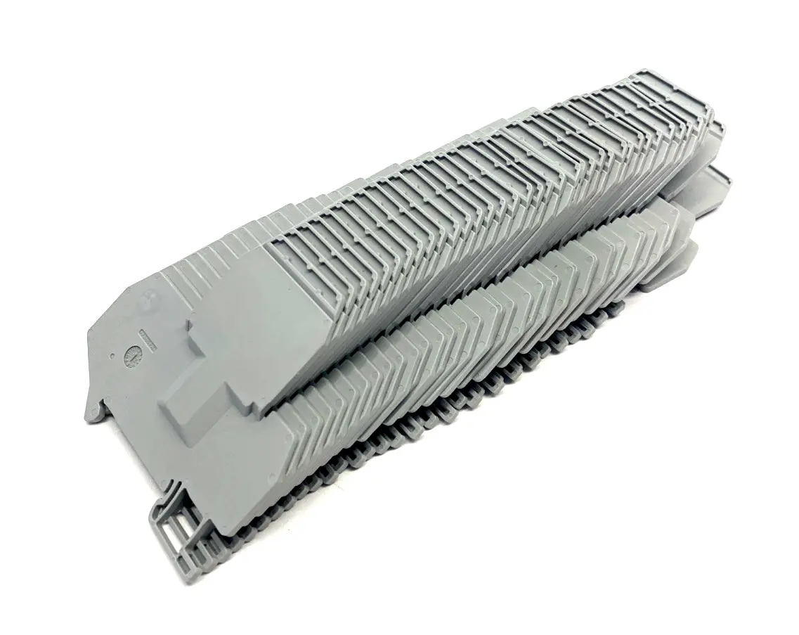 ATP-UTTB 2,5/4,3047316 | Phoenix Contact ATP-UTTB 2,5/4 Partition Plate 2.2mm Width 3047316 LOT OF 35 - New – Open box