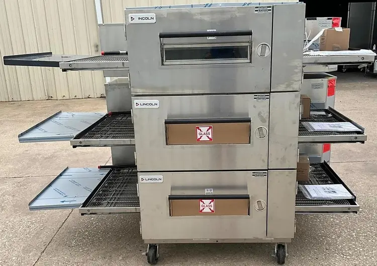 Used LINCOLN IMPINGER 1600 Pizza Equipment British Columbia CA | Surrey Food Equipment #942652
