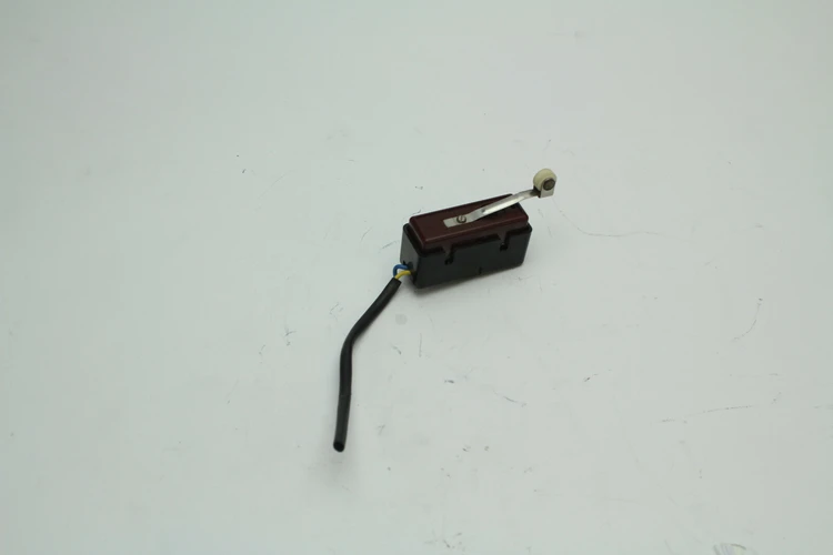 Used Unimax 2HBW-5 Misc Electrical & Power Parts California US | Davliegogo LLC #1729883