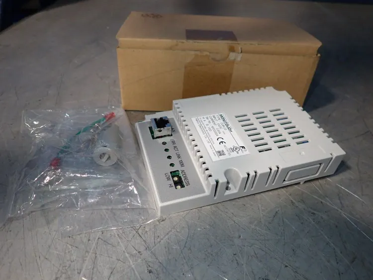 New | in-Stock MONITOUCH CUR03 Connector Accessories | HGR 24 #752584