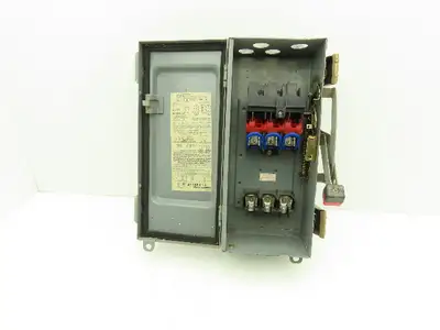 Square D H361AWK Safety Disconnect Switch Fusible 30A 600V 30HP  3 Pole Ser E1