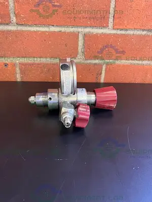 USED PRAXAIR PROSTAR PLATINUM RX30410  REGULATOR 3000 PSI W/ WINTERS AND WAKI GAUGES