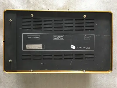 USED CYBELEC DNC TYPE DNC 7300 PSGY