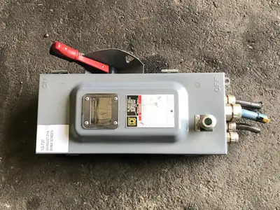 USED SQUARE D CHU3613AWKPB