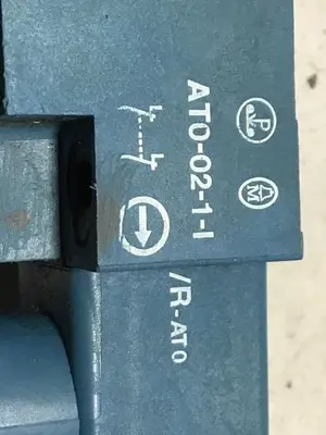 USED MOELLER AT0-02-1-I/R-AT0