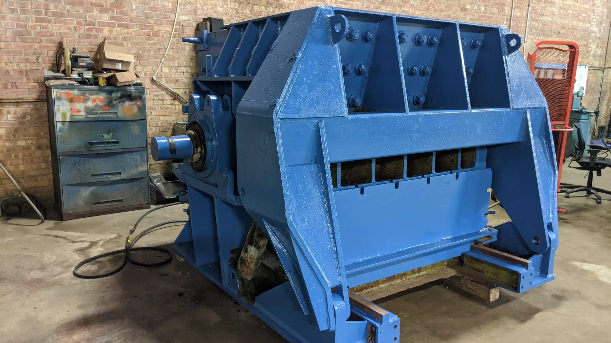 3255 Used Heavy Duty Ringmill Crusher