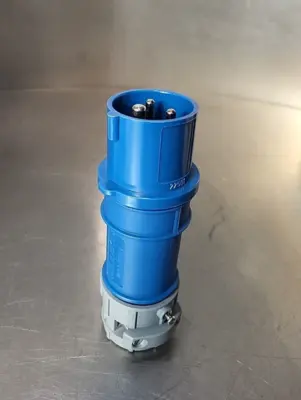 Mennekes 320P6 60602M 20A 2P 3W 250VA Loc 4D-18
