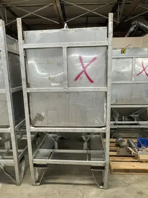 _UNKNOWN_ _UNKNOWN_ Totes | Envoy Equipment LLC (3)